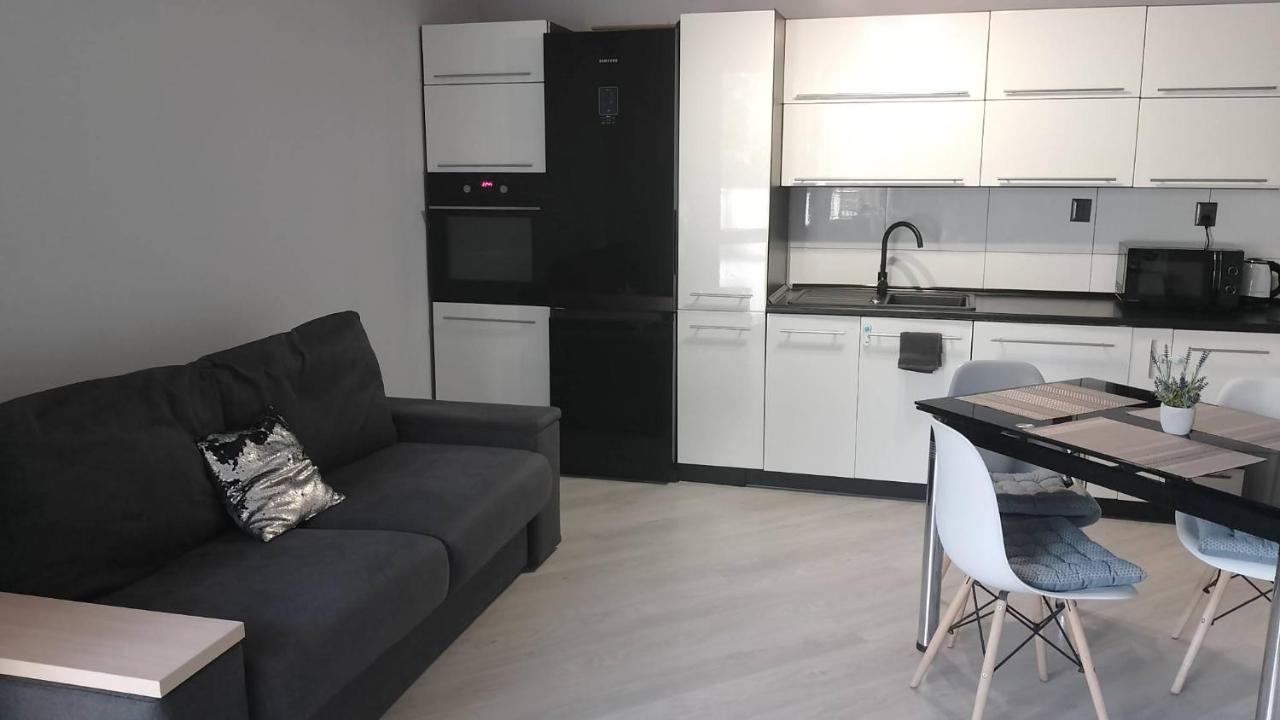 Apartament Zalesie Z Tarasem Lubiń Exterior foto